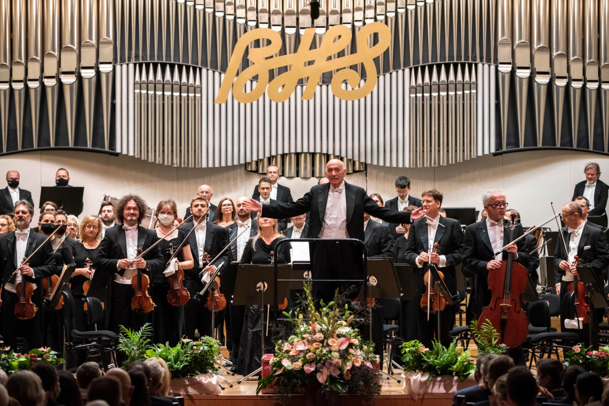 Pinchas Steinberg a Slovenská filharmónia - Zahajovací koncert BHS 2021 (foto Alexander Trizuljak)