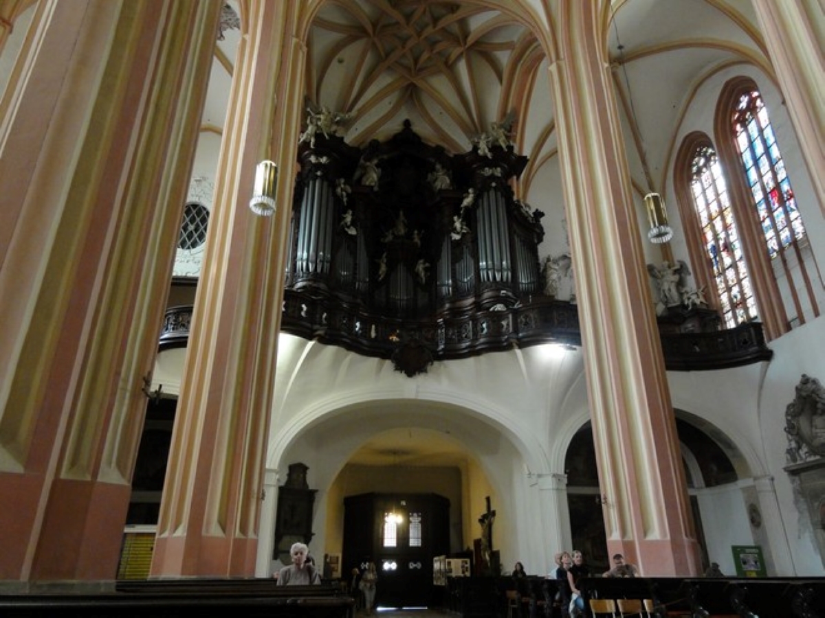 Svatomořické varhany – pohled z chrámové lodi (foto Jaroslav Tůma)