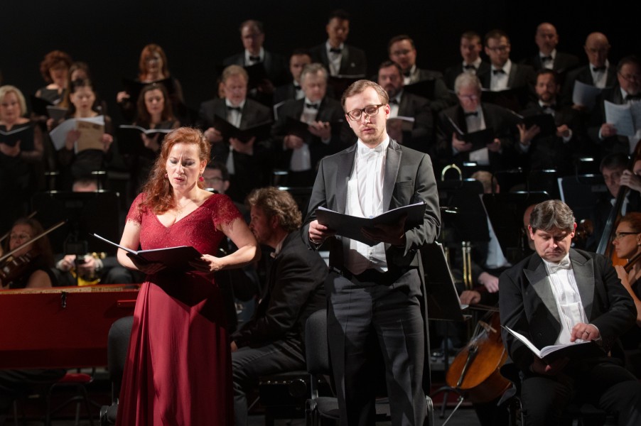 Joseph Haydn: Stvoření – Radka Sehnoutková, Jakub Hliněnský – Divadlo J. K. Tyla v Plzni, 23. dubna 2022 (zdroj Divadlo J. K. Tyla v Plzni, foto Irena Štěrbová)