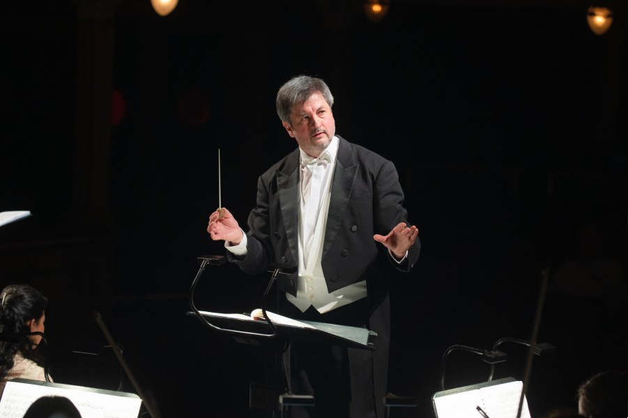 Joseph Haydn: Stvoření – Jiří Štrunc – Divadlo J. K. Tyla v Plzni, 23. dubna 2022 (zdroj Divadlo J. K. Tyla v Plzni, foto Irena Štěrbová)