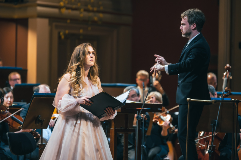 Jarní koncert Pražského filharmonického sboru – Mélissa Petit, Lukáš Vasilek, Pražský filharmonický sbor, PKF – Prague Philharmonia, 26. března 2022 (zdroj Pražský filharmonický sbor)