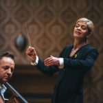 PKF – Prague Philharmonia: Saint-Saëns. Čajkovskij. Strauss, 10. března 2022 – Marc Coppey, Keri-Lynn Wilson (foto Petr Chodura)