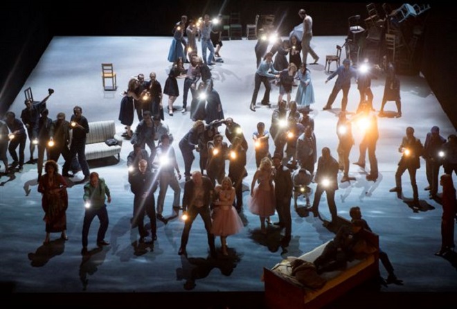 B.Britten: Peter Grimes - Peter Grimes Ensemble & Arnold Schoenberg Chor - Theater an der Wien 2015 (foto © Monika Rittershaus)