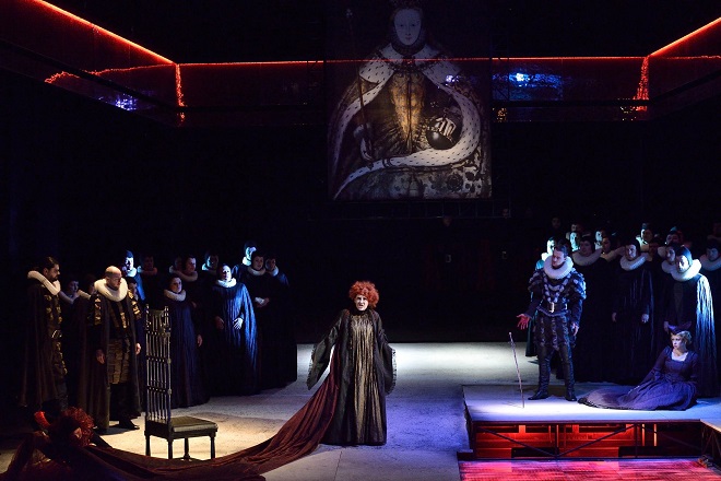 G.Donizetti: Roberto Devereux – Jana Šrejma Kačírková (Alžběta, anglická královna) - NDM 2015 (foto Martin Popelář)