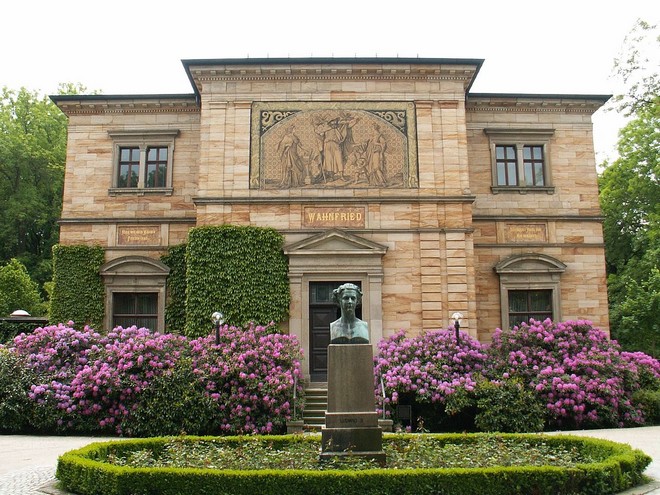 Haus Wahnfried (zdroj ca.wikipedia.org)