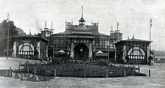 Divadlo Uranie v Holešovicích (foto archiv autorky)