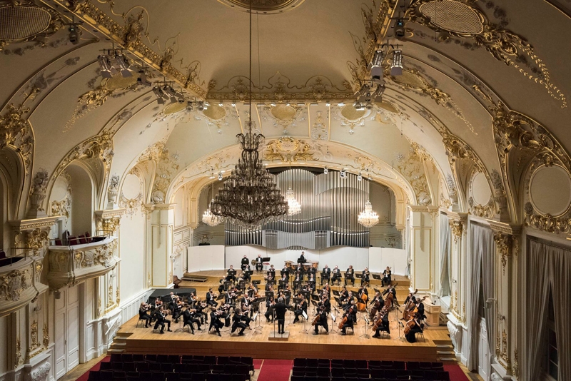 Slovenská filharmonie, Daniel Raiskin, Jordana Palovičová (foto Alexander Trizuljak)