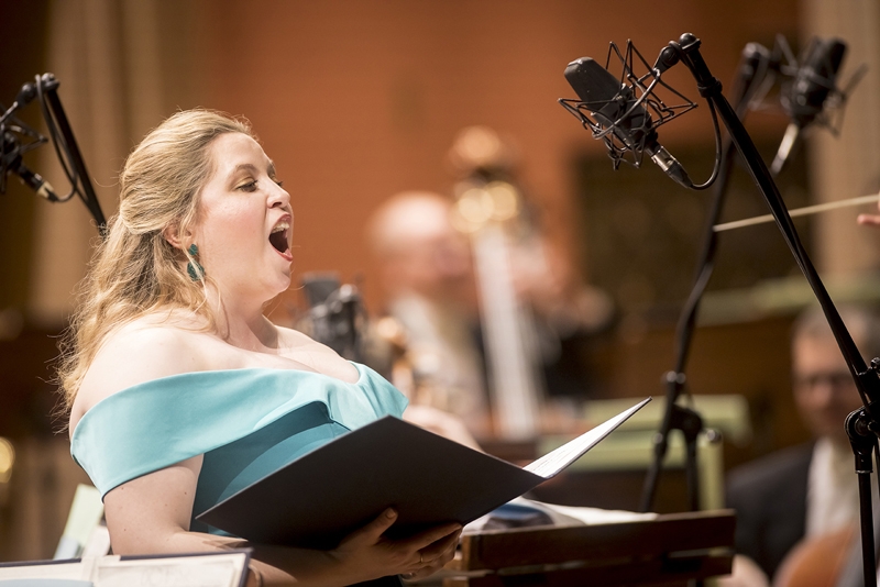 Grace Durham, Symfonický orchestr Českého rozhlasu –Pohádkový večer dirigentky Mathieson, 13. prosince 2021 (foto Vojtěch Brtnický)