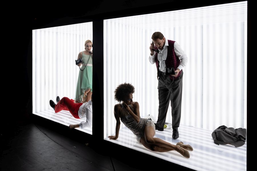 Paul Abraham: Ples v hotelu Savoy – Jakub Svojanovský, Doubravka Součková, Linda Caridad Fernandez Saez, Jiří Hájek (foto Zdeněk Sokol)