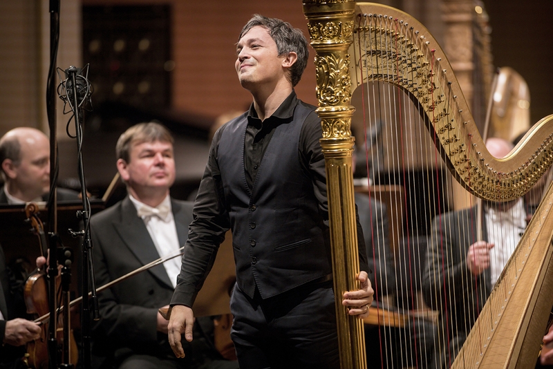Symfonický orchestr Českého rozhlasu: Harfa Emmanuela Ceyssona – Emmanuel Ceysson, 3. ledna 2022 (foto Vojtěch Brtnický)