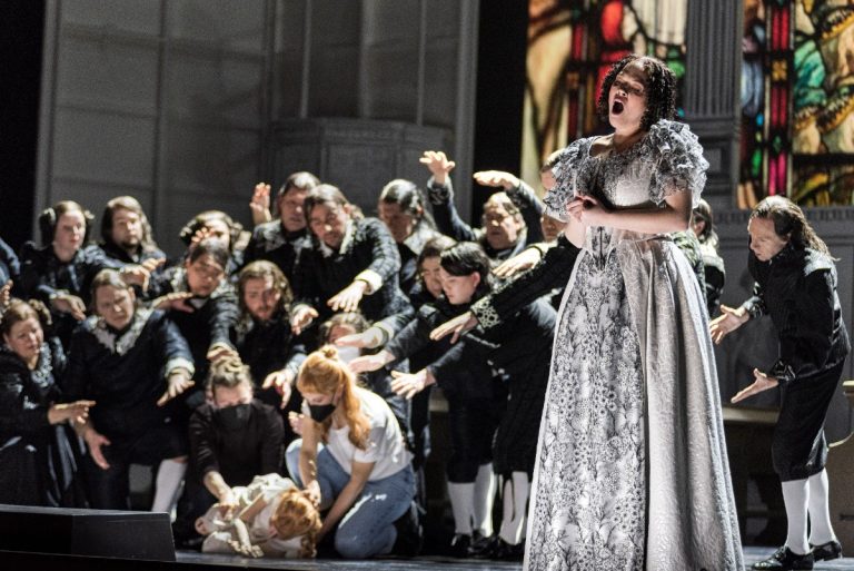 Daniel Francois Esprit Auber: La muette de Portici – Emma McNairy, 14. května 2022, Staatstheater Kassel (zdroj Staatstheater Kassel, foto Isabel Machado Rios)