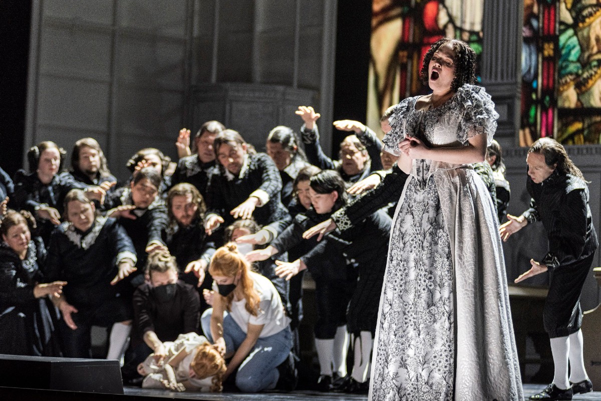 Daniel Francois Esprit Auber: La muette de Portici – Emma McNairy, 14. května 2022, Staatstheater Kassel (zdroj Staatstheater Kassel, foto Isabel Machado Rios)