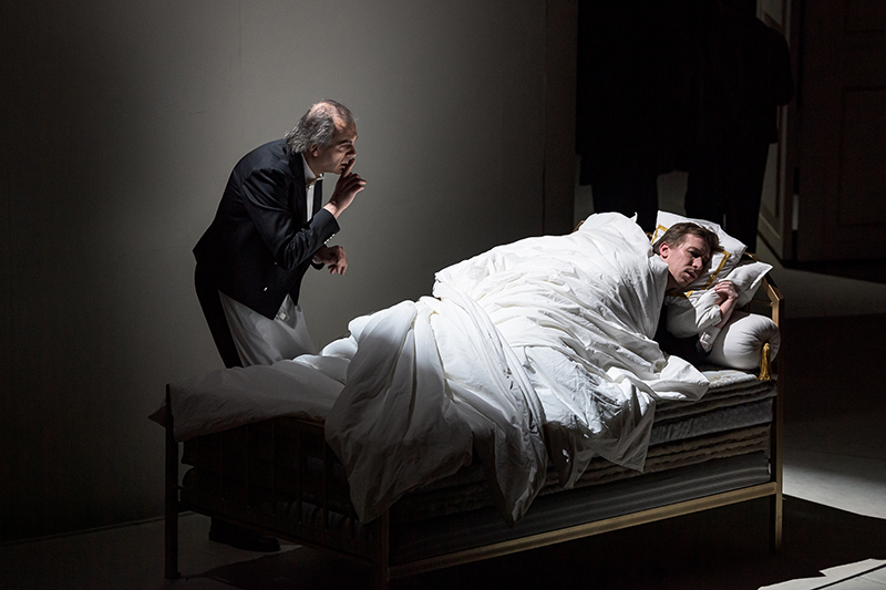 Musica non grata – Alexander Zemlinsky: Kleider machen Leute (Šaty dělají člověka), generální zkouška, Státní opera Praha (foto Serghei Gherciu)
