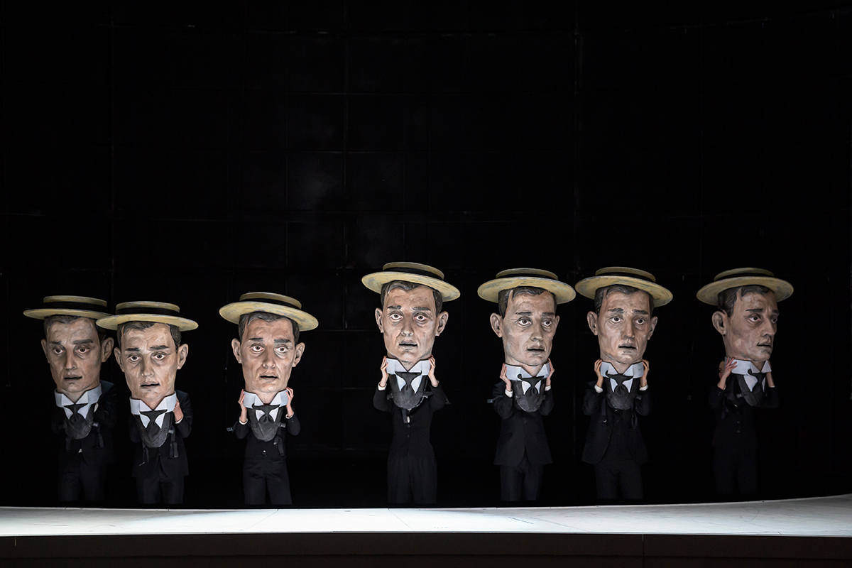 Musica non grata – Alexander Zemlinsky: Kleider machen Leute (Šaty dělají člověka), generální zkouška, Státní opera Praha (foto Serghei Gherciu)