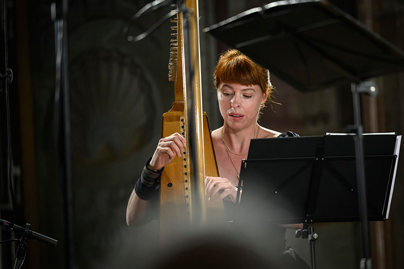 Letní slavnosti staré hudby: Erató & Caritas, 24. července 2023, Zámek Troja – Hathor Consort; Giovanna Pessi (foto Petra Hajská)
