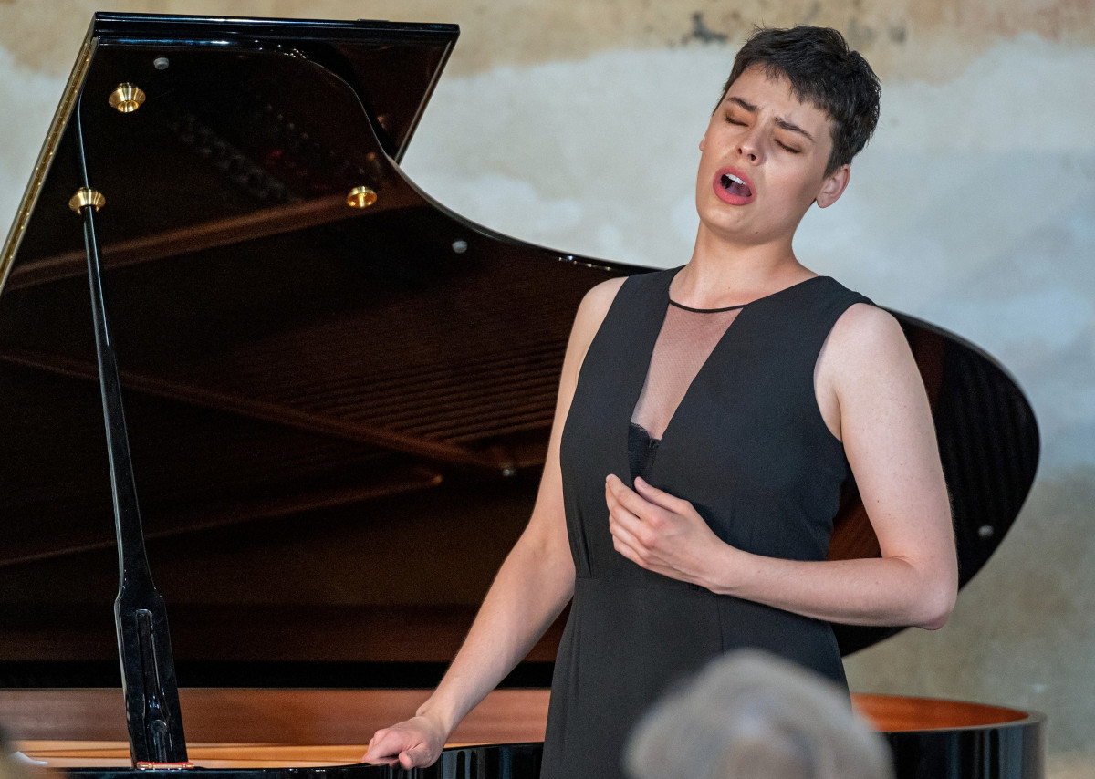 Emily D'Angelo (foto Petr Dyrc)
