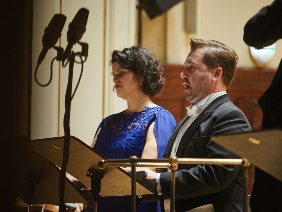Antonín Dvořák: Svatební košile – Veronika Rovná-Holbová, Richard Samek (foto Michal Romanovský)