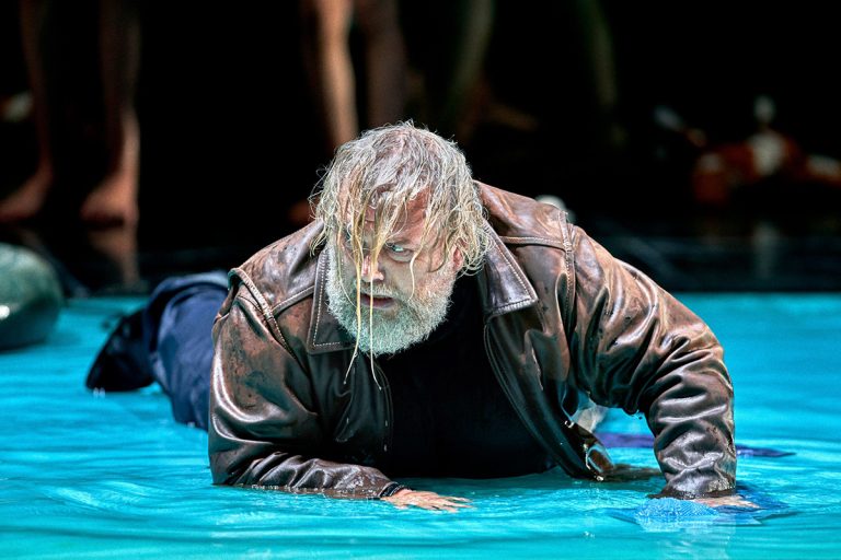 Richard Wagner: Prsten Nibelungův; Zlato Rýna, Bayreuther Festspiele – Olafur Sigurdarson (foto Enrico Nawrath)