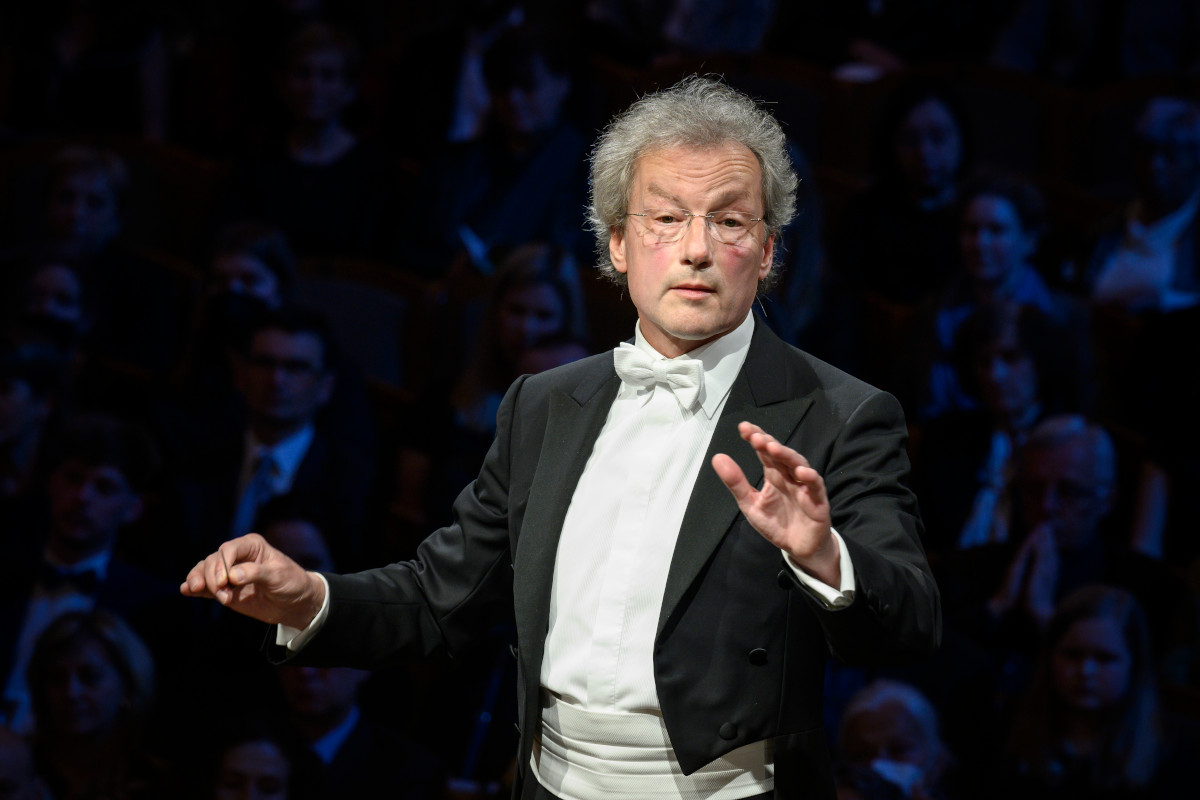 Franz Welser-Möst a Česká Filharmonie (foto Petra Hajská)