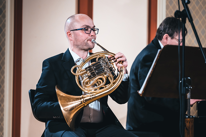 Český spolek pro komorní hudbu • Brahms trio Praha, 14. února 2023 – Ondřej Vrabec (foto Petr Chodura)