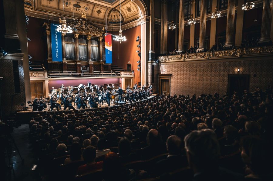 Josef Špaček, Tomáš Netopil, Česká filharmonie, 15. února 2023 (zdroj Petr Chodura)