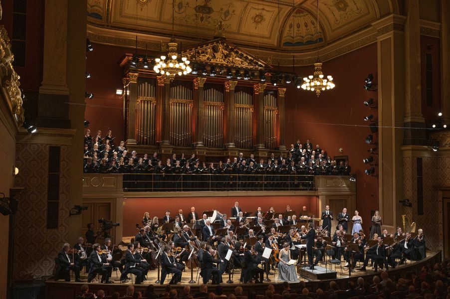 Robert Schumann: Ráj a Peri – Daniel Harding, Česká filharmonie, Pražský filharmonický sbor, 20. dubna 2023 (zdroj Česká filharmonie)