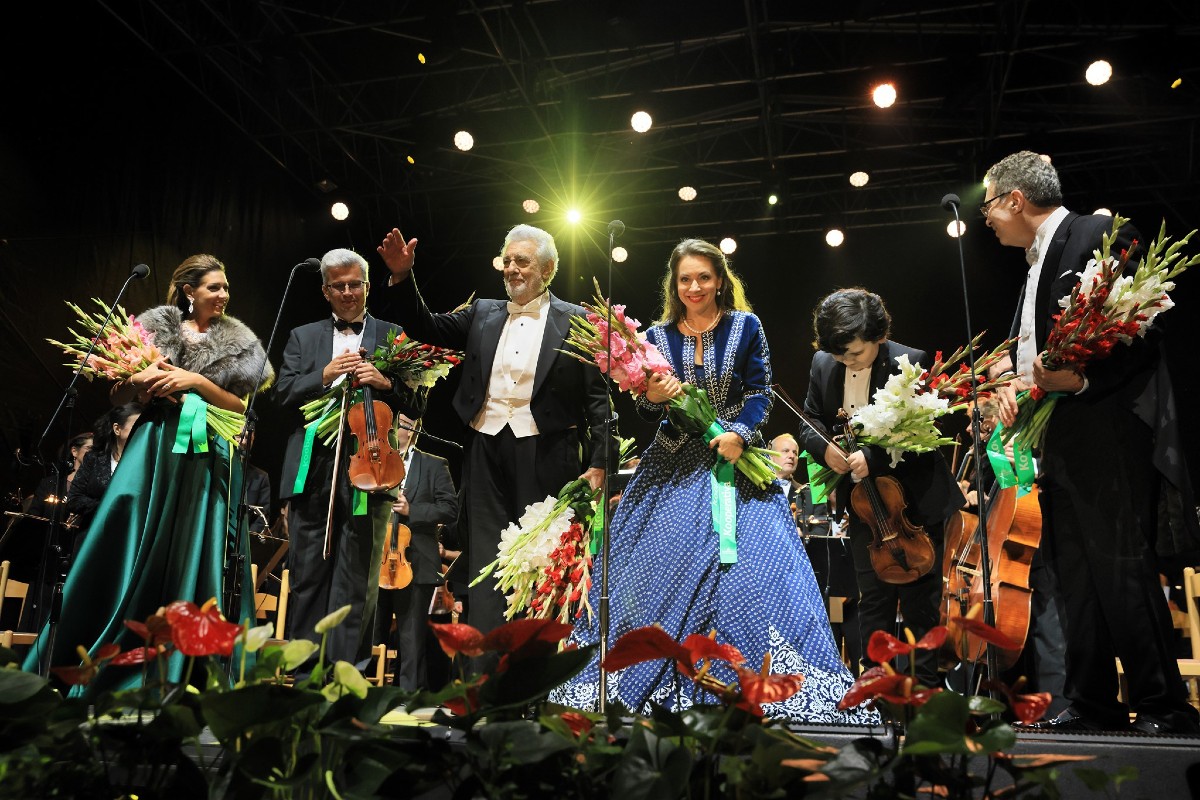 Adriana Kučerová, Štěpánka Pučálková a Plácido Domingo, Zahajovací koncert MHF Český Krumlov 4. září 2021 (zdroj MHF Český Krumlov)