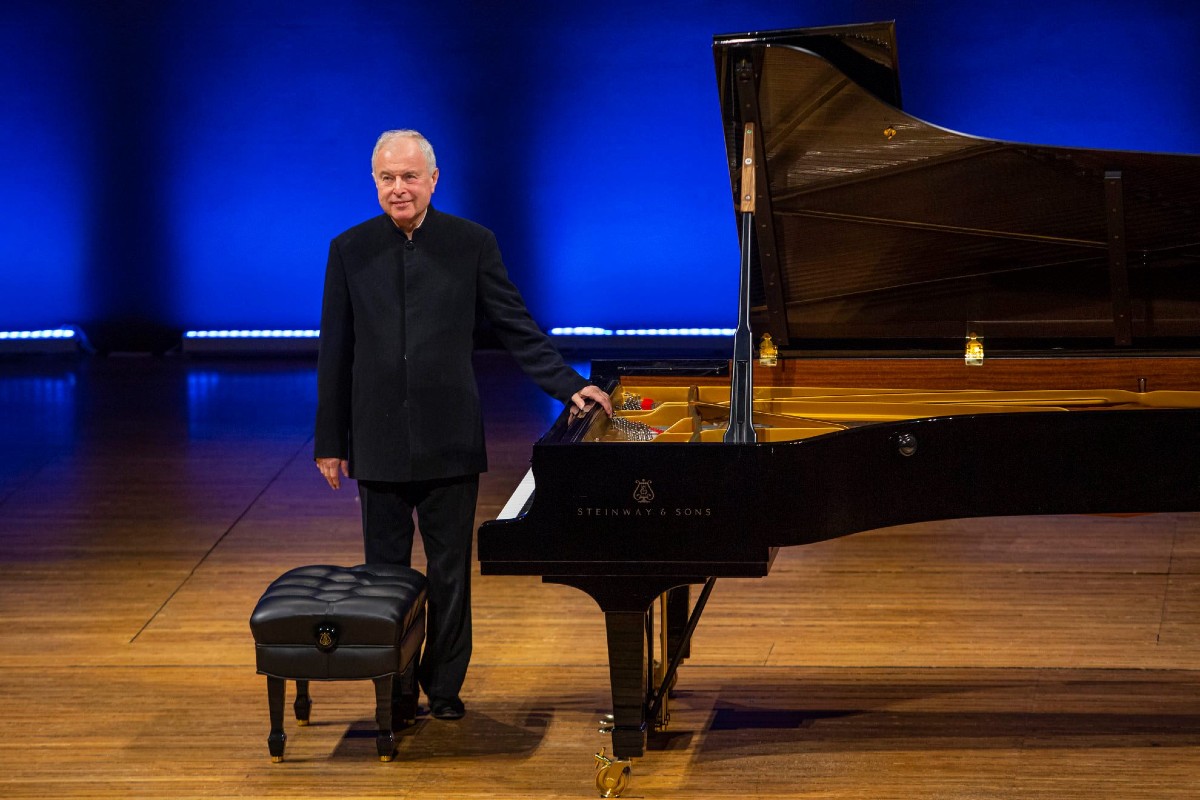 Sir András Schiff (zdroj Dvořákova Praha)