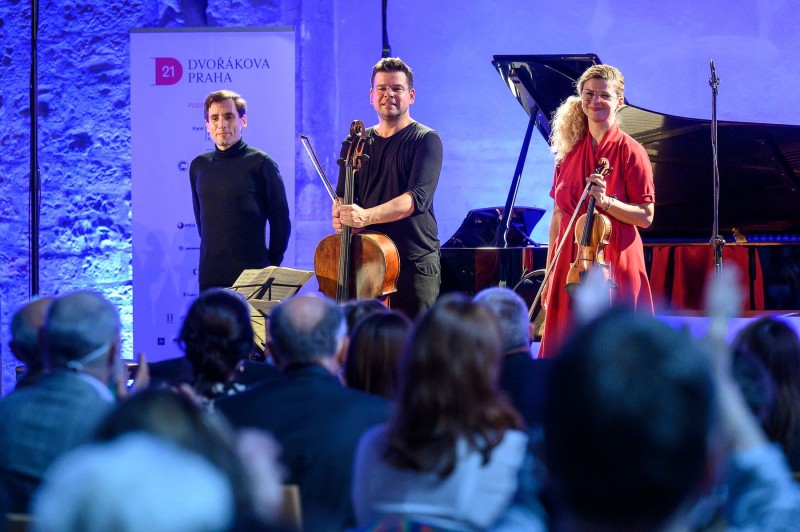 Veronika Jarůšková – housle, Peter Jarůšek – violoncello, Boris Giltburg – klavír, festival Dvořákova Praha, 19. září 2021 (zdroj Dvořákova Praha)