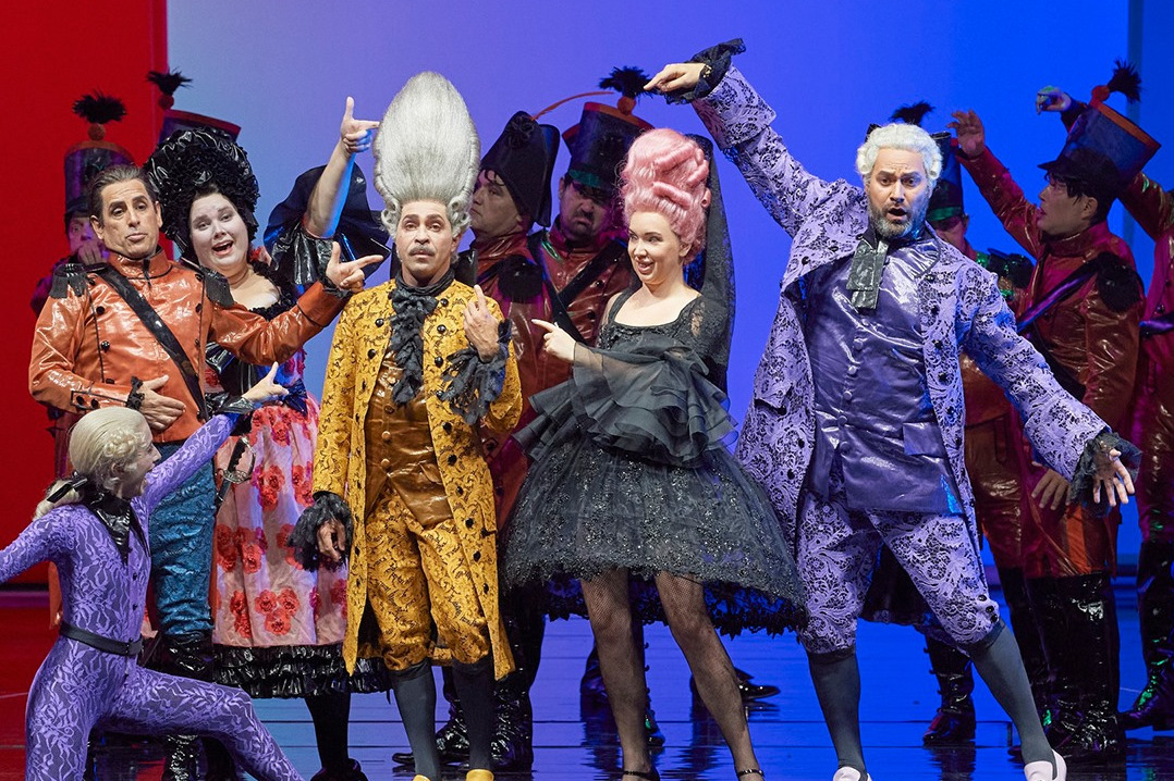 G. Rossini: Lazebník sevillský – Wiener Staatsoper 2021 (foto Michael Pöhn)