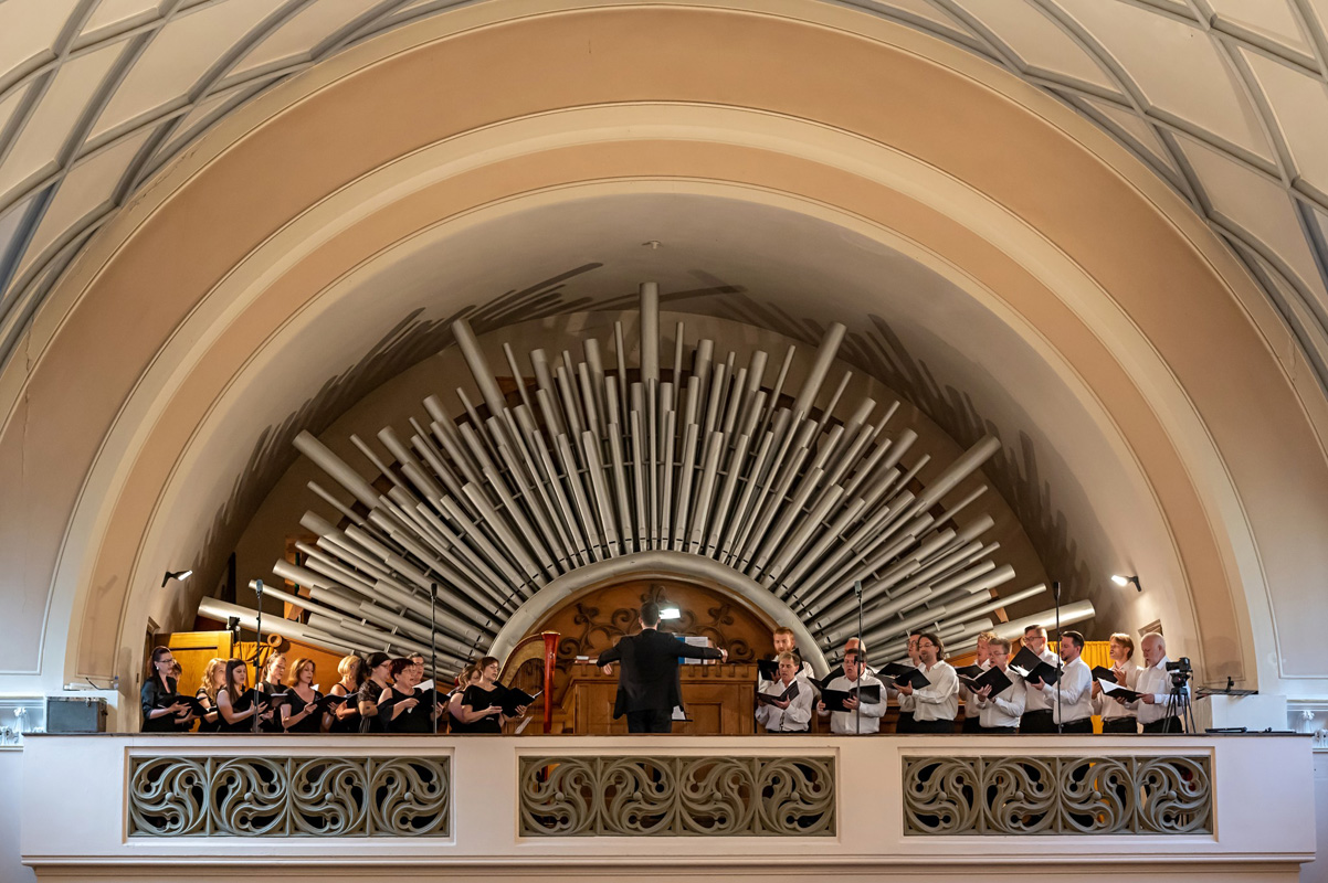 Kühnův smíšený sbor (zdroj Kühnův smíšený sbor)