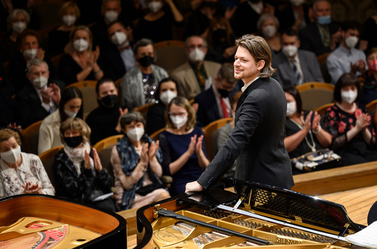 Klavírní festival Rudolfa Firkušného – David Fray & FOK, 30. října 2021 (foto Petra Hajská)