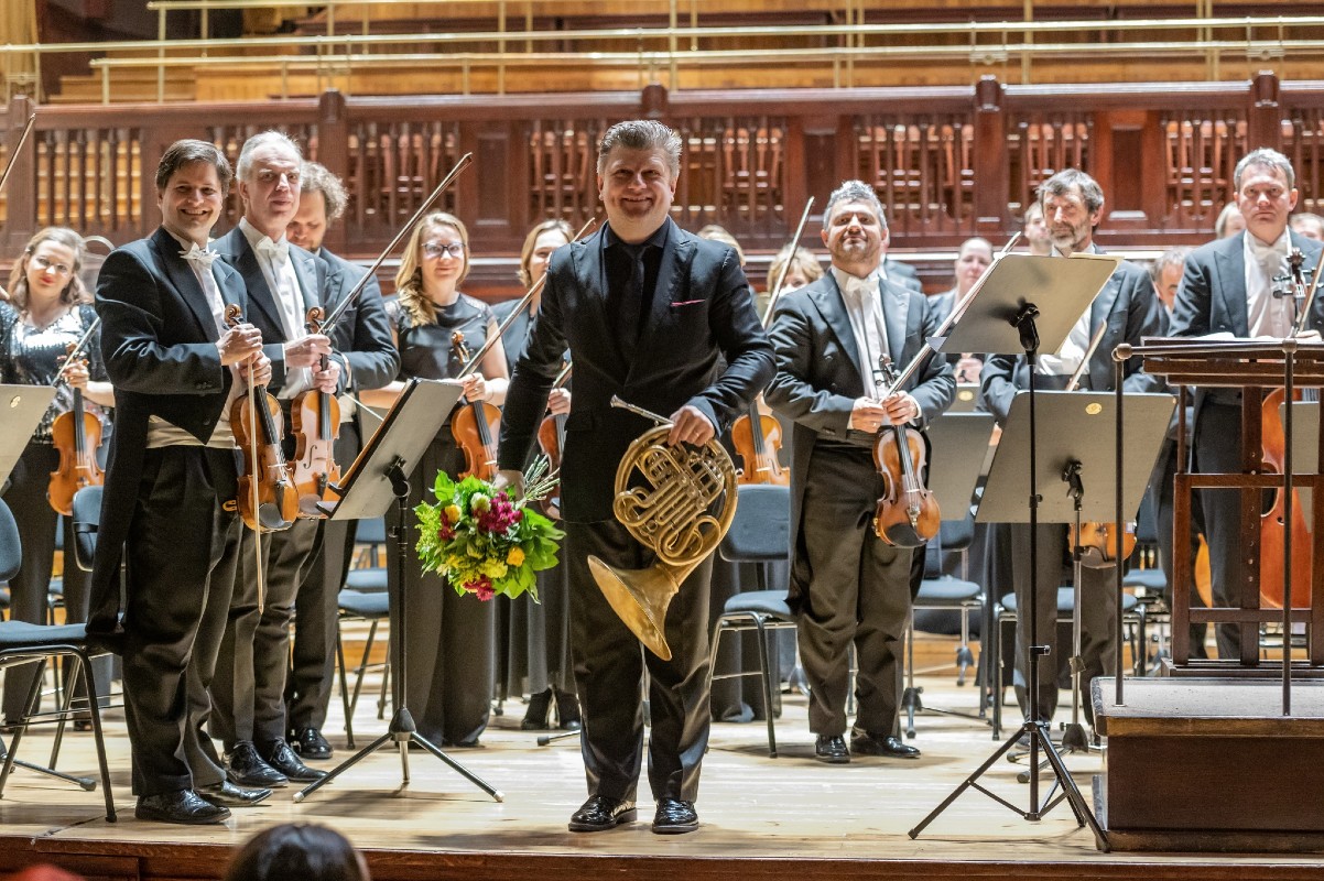 Radek Baborák, Symfonický orchestr hl. m. Prahy FOK (zdroj Symfonický orchestr hl. m. Prahy FOK, foto Petr Dyrc)