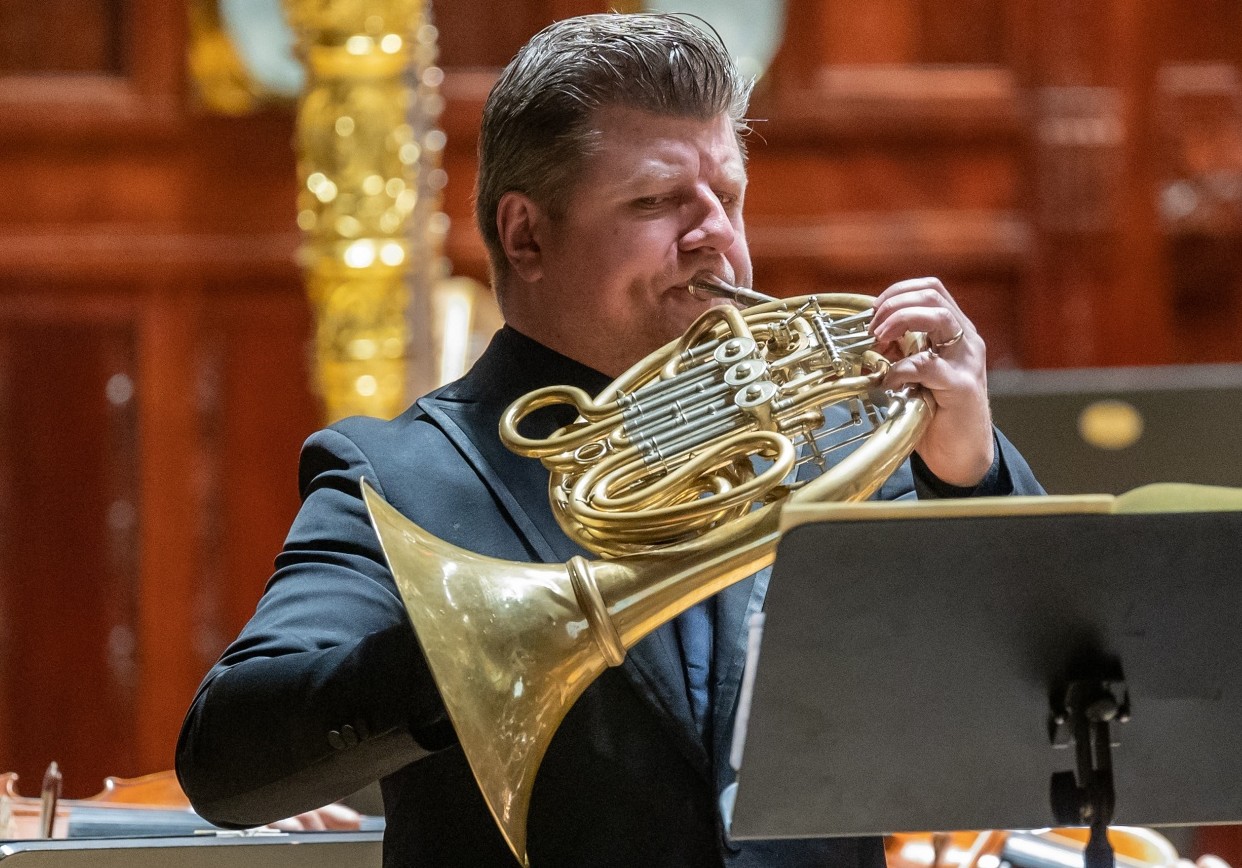 Radek Baborák (zdroj Symfonický orchestr hl. m. Prahy FOK, foto Petr Dyrc)