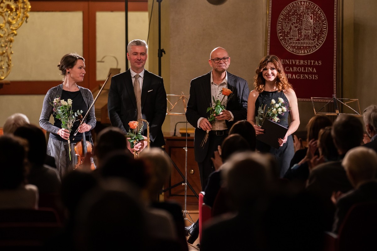 Adéla Štajnochrová, Stanislav Penk, Robert Hugo, Marie Fajtová (zdroj PKF – Prague Philharmonia, foto Milan Mošna)