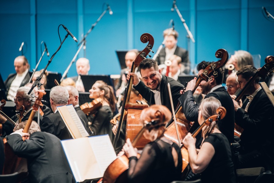 Filharmonie Brno, Dvořák & Brahms 10. února 2022 (zdroj Filharmonie Brno, foto Štěpán Plucar)