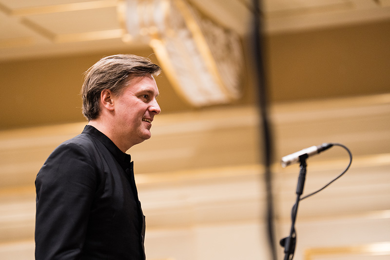 Půvab severské melancholie, 17. února 2022: Tomáš Netopil, Filharmonie Brno (foto Jan Prokopius)