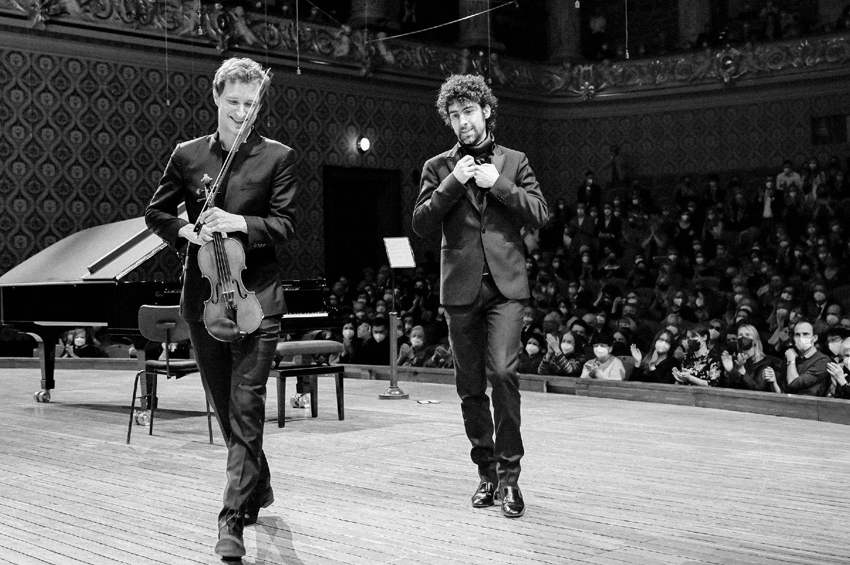 Josef Špaček, Federico Colli (zdroj Česká filharmonie)