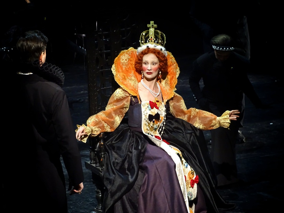 Gaetano Donizetti: Roberto Devereux – Eva Bodorová, Státní divadlo Košice (zdroj Opera 2022, foto Daniel Jäger)