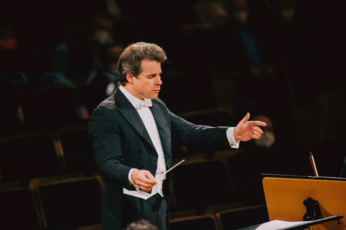 Jakub Hrůša (zdroj Bamberger Symphoniker)