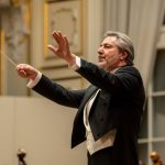 Daniel Raiskin (zdroj Slovenská filharmonie)