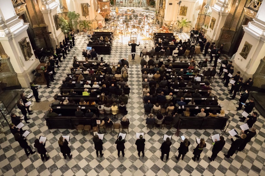 Velikonoční festival duchovní hudby – Rozjímání pro orchestr, Hard-Chor Linz, 12. dubna 2022 (zdroj Velikonoční festival duchovní hudby, foto Petr Francán)