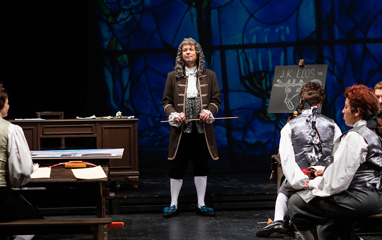 K. Loos: Opera o komínku - V. Spurný - Slezské divadlo Opava (foto Lukáš Wodecki)