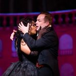Giuseppe Verdi: La traviata – Pretty Yende, Stephen Costello, The Royal Opera (zdroj The Royal Opera, foto Tristram Kenton)