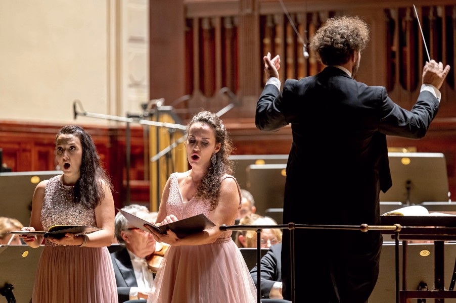 Symfonický orchestr hl. m. Prahy FOK: Óda na radost – Zahajovací koncert sezóny – Sophia Brommer, Václava Krejčí Housková, Tomáš Brauner, 21. září 2022, Rudolfinum (zdroj Symfonický orchestr hl. m. Prahy FOK)