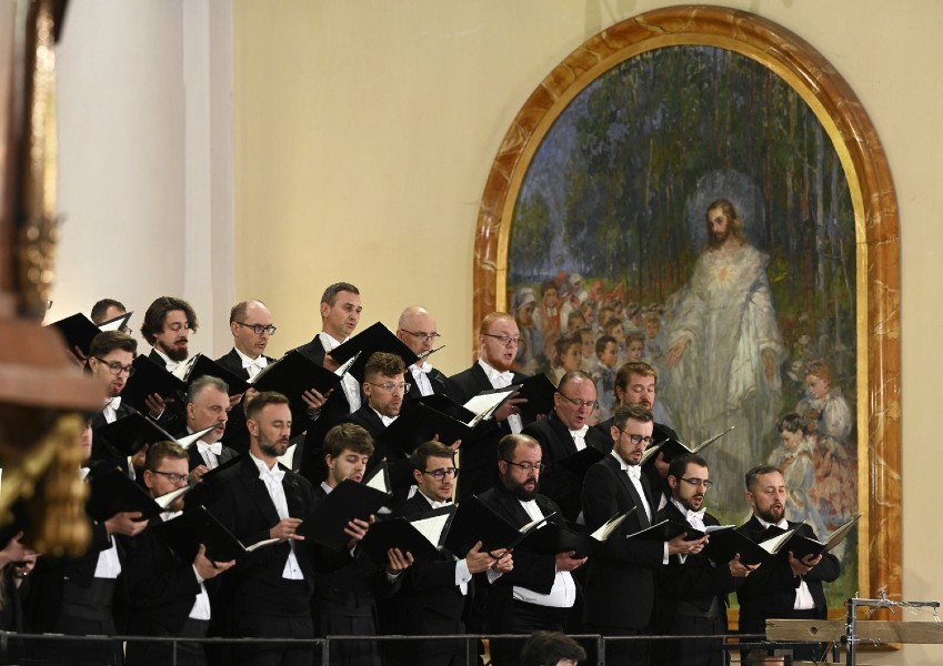 Paweł Łukaszewski: Symfonie č. 8 „Banganarti Hymns“ –  Sbor NFM, Svatováclavský hudební festival 21. září 2022 (zdroj Svatováclavský hudební festival)