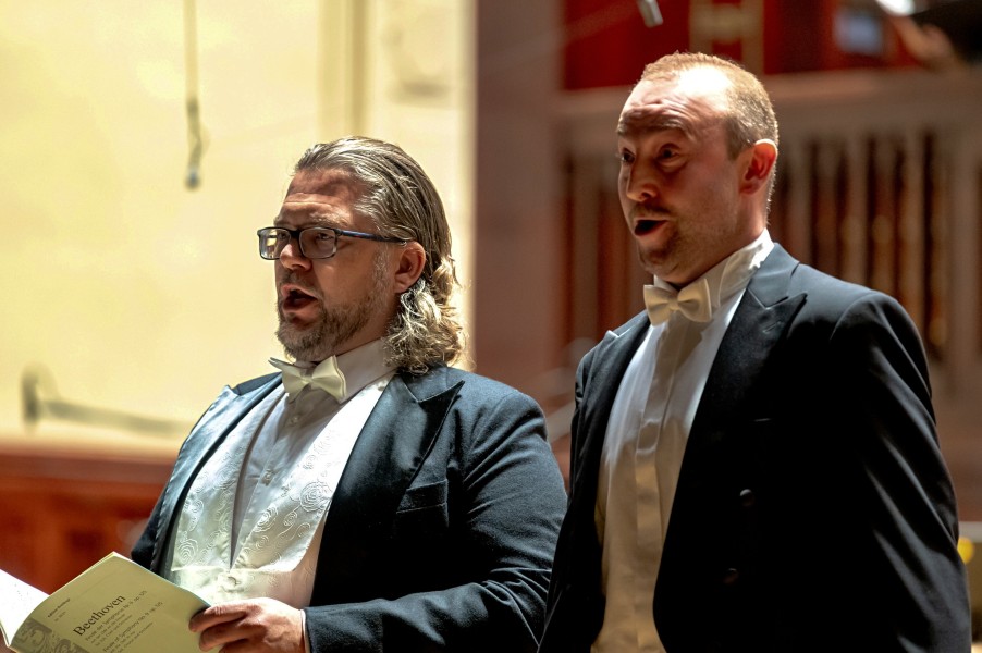 Symfonický orchestr hl. m. Prahy FOK: Óda na radost – Zahajovací koncert sezóny – Tomáš Juhás, Łukasz Konieczny, 21. září 2022, Rudolfinum (zdroj Symfonický orchestr hl. m. Prahy FOK)