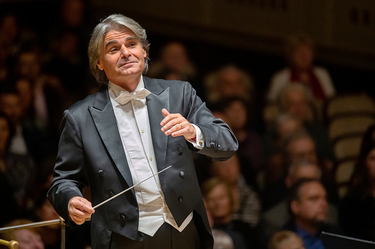 Symfonický orchestr hlavního města Prahy FOK: Roman Patočka & Ion Marin, 5. října 2022 – Ion Marin (foto Petr Dyrc)