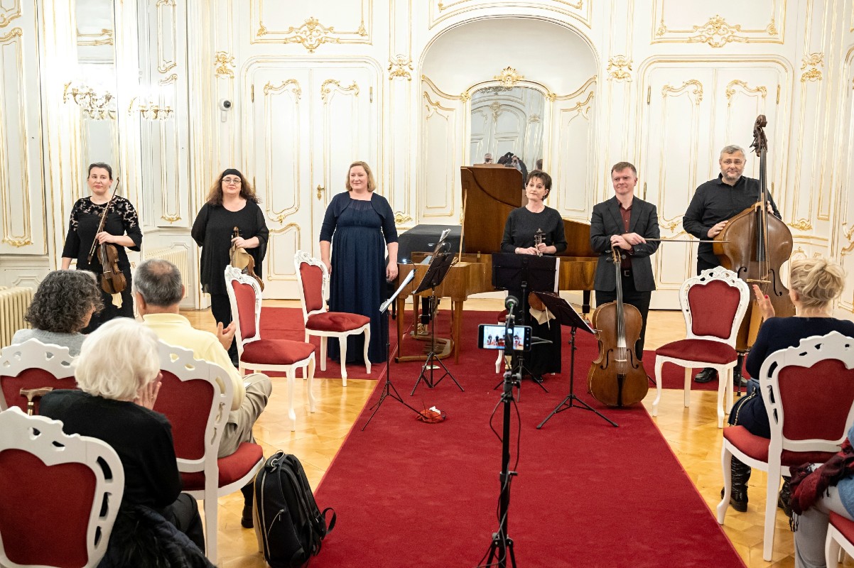 Hammerklavír a smyčce v hudbě 18. století – Petra Matějová, Musica Florea, 24. listopadu 2022 (zdroj Musica Florea)