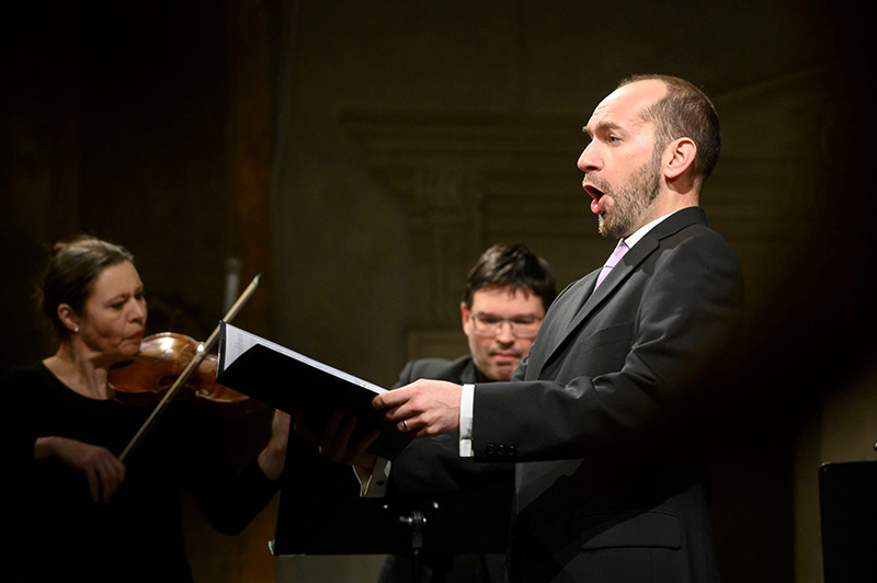 Barokní podvečery: Adeste pastores, 29. prosince 2022 – Jaromír Nosek, Collegium Marianum (foto Petra Hajská)